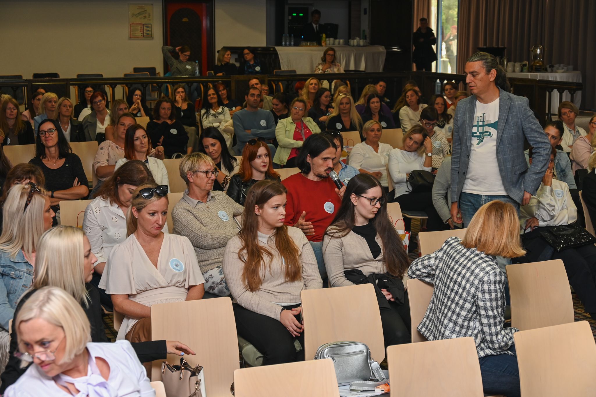 Vseslovenski seminar zdravstveno administrativnih sodelavcev na Otočcu.